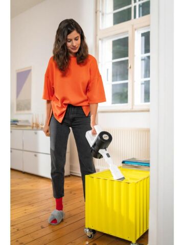 Karcher KVA 2 Şarjlı Dikey Süpürge