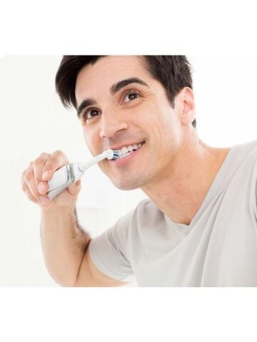 Oral-B Pro 750 3D White Pembe Şarjlı Diş Fırçası